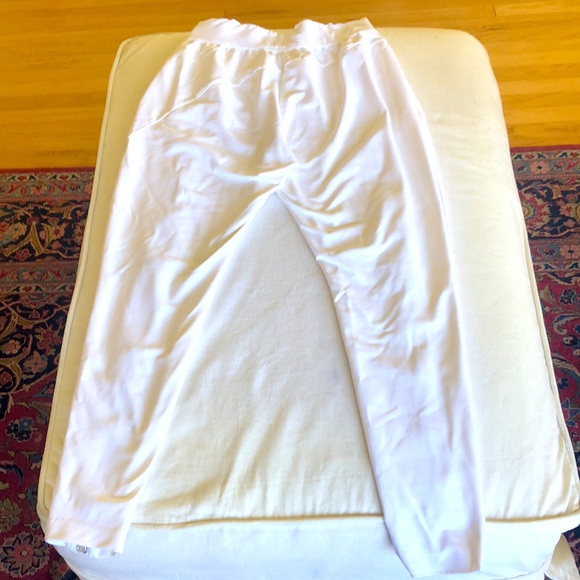 AuDience Full Zippered 2-Side Pocket Joggers. EUC. - Picture 2 of 5